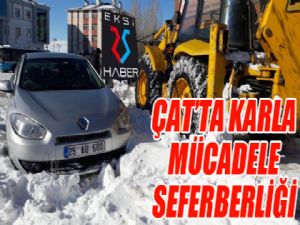 Çat'ta karla mücadele seferberliği...