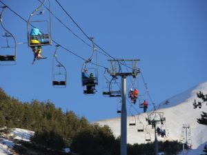 Telesiyejler arızalanınca onlarca turist havada kaldı... 