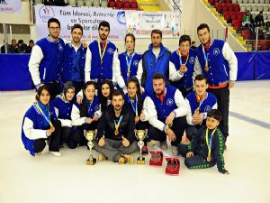 ETÜ öğrencilerinin kış sporları başarısı...