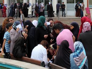 Erzurum Büyükşehir Belediyesi'nden dargelirli ailelere ramazan yardımı