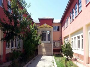 Alvarlı Efe Anadolu Lisesi iki heyecanı birden yaşadı...