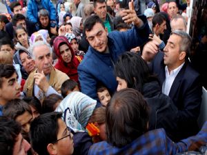 Ilıcalı'dan çocukların yüzünü güldüren sürpriz...