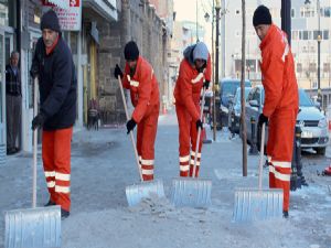 Doğu buz kesti... Erzurum Eksi14