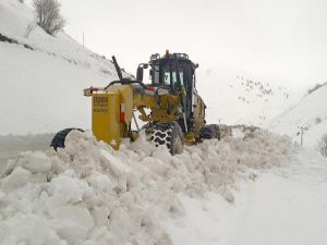 Büyükşehir, 8 bin 768 kilometre kapalı yolu ulaşıma açtı...