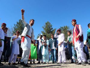 49 ülkeden 2 bin öğrenci Erzurum'da buluştu...